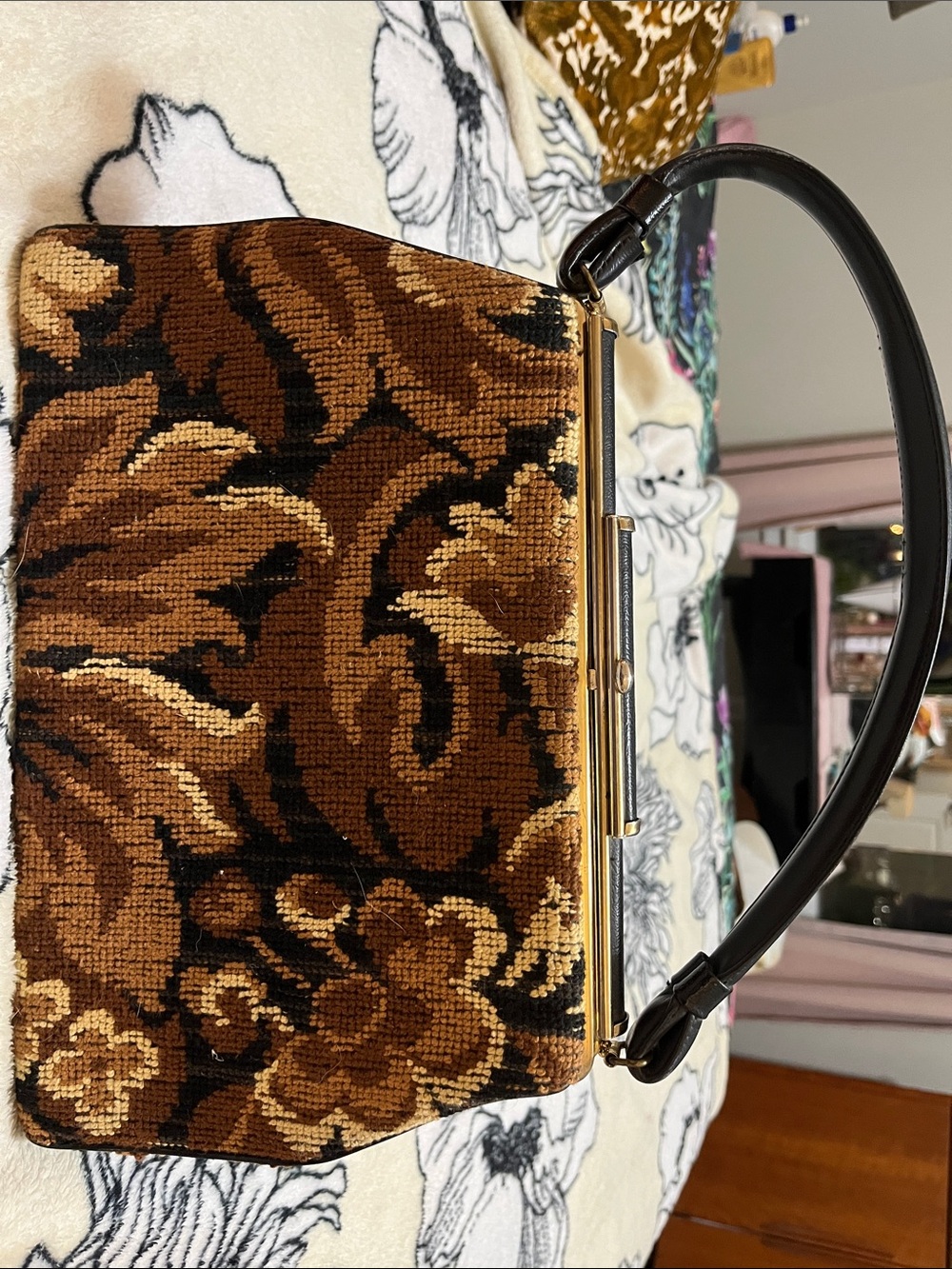 Vintage tapestry medium purse